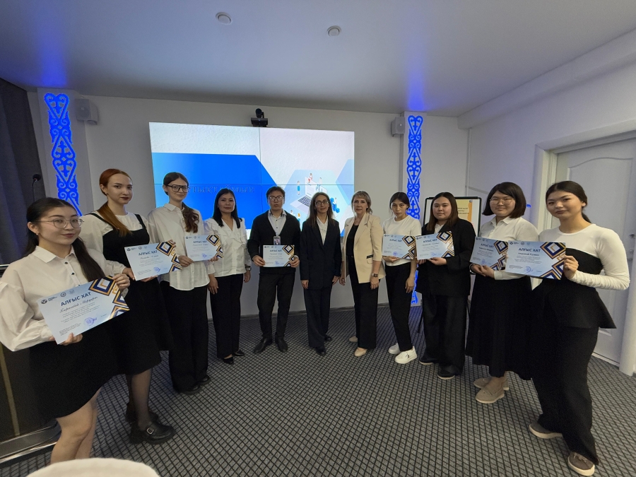 «Ғылымға ынта, бірлікке – үміт: «Ұлағат» студенттік қоғамының қорытынды отырысы»