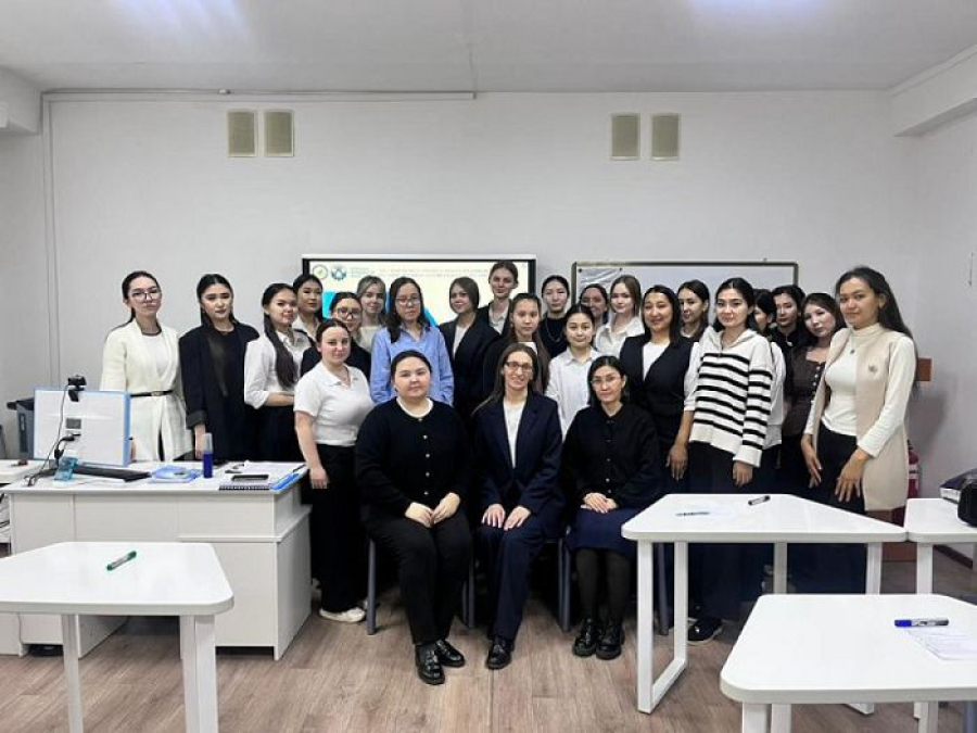 "ҰЛАҒАТ" ҒЫЛЫМИ СТУДЕНТТІК ҚОҒАМЫНЫҢ ОТЫРЫСЫ