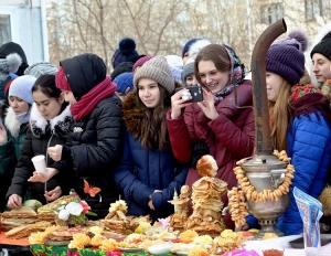 Масленицу встречаем дружно