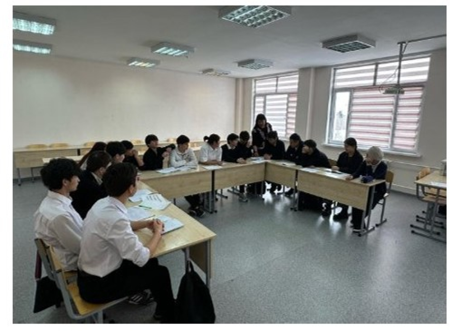 Кураторлық сағат: "Халық пен Тіл ажырамас "және"әрекетсіздік пен серіктестік үшін жауапкершілік" тақырыбындағы жеке қауіпсіздік сабағы.