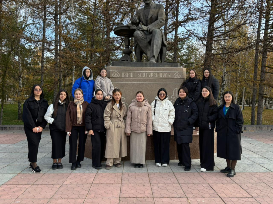 Бүгін “Қостанай жоғары педагогикалық колледжі” Т-22 тобының студенттерімен бірге Л.Н.Толстой атындағы Қостанай облыстық әмбебап ғылыми кітапханасына саяхат сабақ ұйымдастырылды, саяхат сабақ